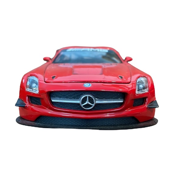 Mercedes Benz SLS AMG GT3 1:24 scale model car by Motor Max Red - Picture 3 of 7